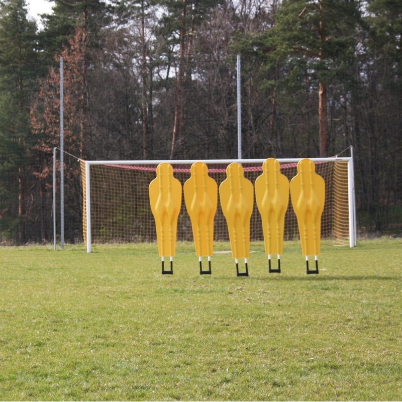 Jalkapallon harjoitteluseinä (5 lukua)