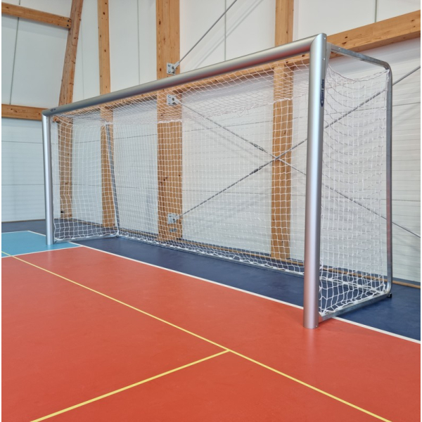 Jalkapalloverkot 5 x 2 m, PP 4 mm, syvyys 100/120 cm.