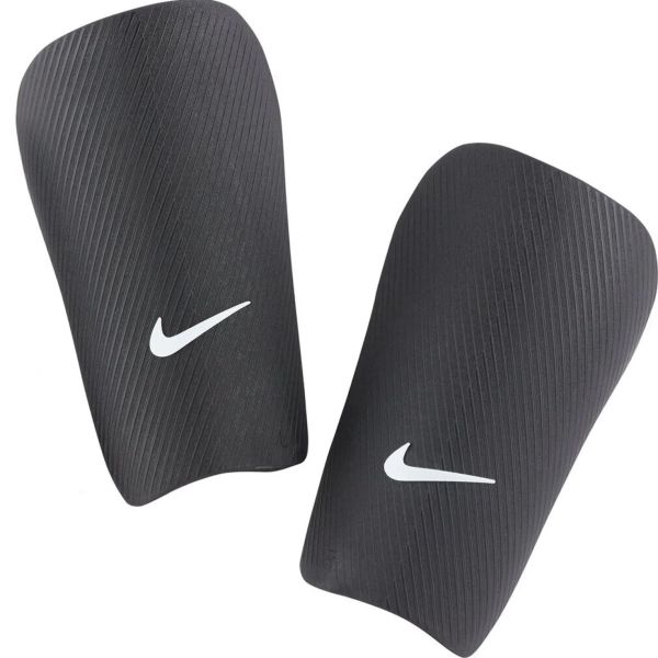 Nike J.Guard jalkapallosuoja, musta väri