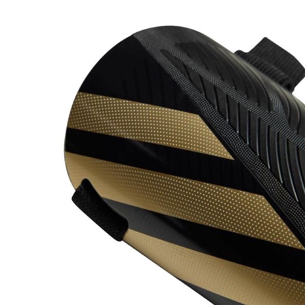 Adidas Tiro SG Match jalkapallosuoja, musta ja kultainen