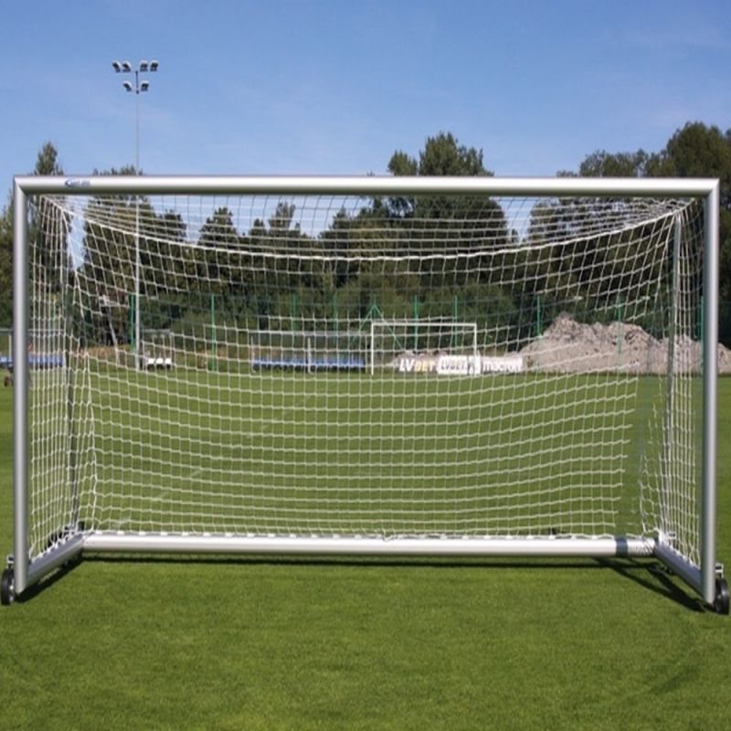 Jalkapallomaalit 5 x 2 m PREMIUM kannettavat pyörillä, alumiini, soikea profiili 120 x 100 mm.