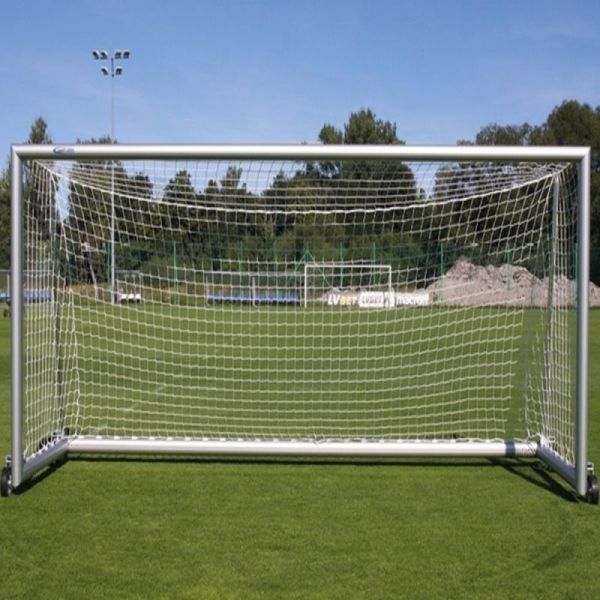 Jalkapallomaalit 5 x 2 m PREMIUM kannettavat pyörillä, alumiini, soikea profiili 120 x 100 mm.