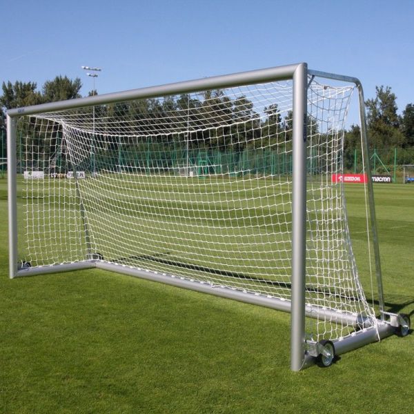 Jalkapallomaalit 5 x 2 m PREMIUM kannettavat pyörillä, alumiini, soikea profiili 120 x 100 mm.